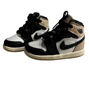 Jordan Retro 1 High OG Latte Toddler Sneaker